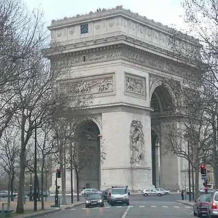 Two-bedroom Champs-elysees Paris